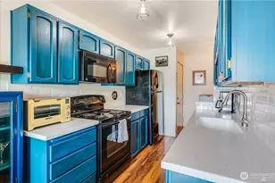17430 Ambaum Blvd S, Burien, WA 98148 - Photo 2