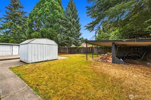 8209 E Davis Ln, Tacoma, WA 98404 - Photo 18