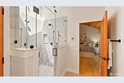 15510 NE 160th Street, Woodinville, WA 98072 - Photo 16