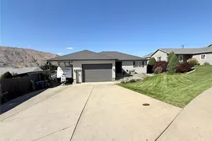 634 S Lincoln Pl, East Wenatchee, WA 98802 - Photo 2