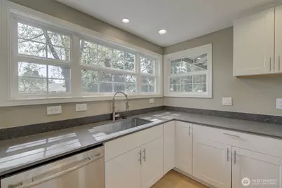 13930 122nd Avenue NE, Kirkland, WA 98034 - Photo 8