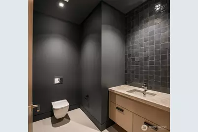 8 100th Avenue NE #401, Bellevue, WA 98004 - Photo 24