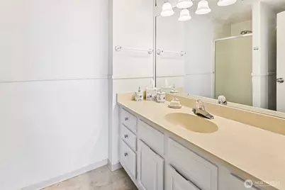 2201 3rd Avenue #1404, Seattle, WA 98121 - Photo 16