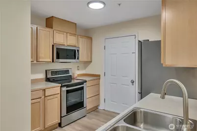 6404 Isaac Avenue SE #A23, Auburn, WA 98092 - Photo 16