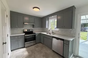 712 141st St E, Tacoma, WA 98445 - Photo 8