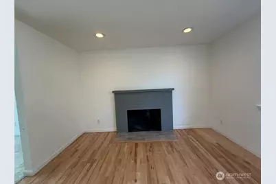 712 141st Street E, Tacoma, WA 98445 - Photo 6