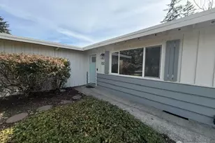 712 141st St E, Tacoma, WA 98445 - Photo 2