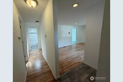 712 141st Street E, Tacoma, WA 98445 - Photo 16