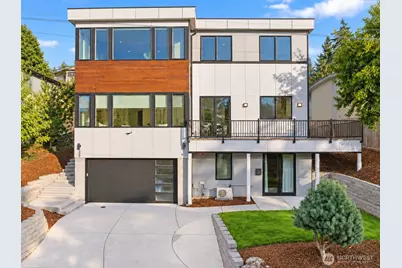 328 Slater Street S, Kirkland, WA 98033 - Photo 1