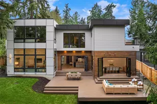 10656 Woodhaven Ln, Bellevue, WA 98004 - Photo 2