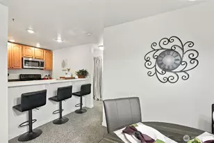 2152 N 112th Street N, Seattle, WA 98133 - Photo 8
