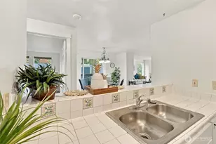 2152 N 112th Street N, Seattle, WA 98133 - Photo 6