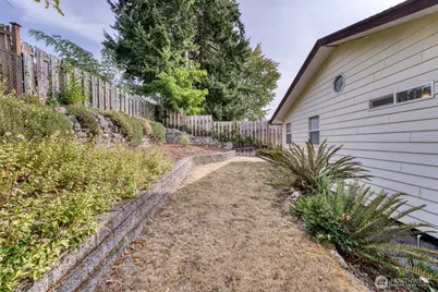 3119 Crystal Springs Road W, University Place, WA 98466 - Photo 28