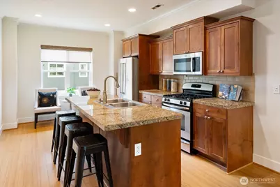 4347 Jill Place S, Seattle, WA 98108 - Photo 4