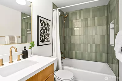 3243 22nd Avenue W, Seattle, WA 98199 - Photo 30