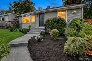 3243 22nd Ave W, Seattle, WA 98199 - Photo 2