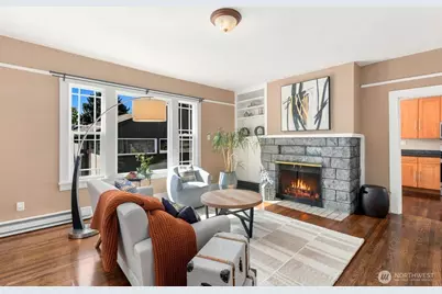 7741 1st Avenue NE, Seattle, WA 98115 - Photo 6