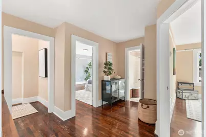 7741 1st Avenue NE, Seattle, WA 98115 - Photo 14