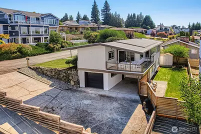 3627 Wells Avenue N, Renton, WA 98056 - Photo 4