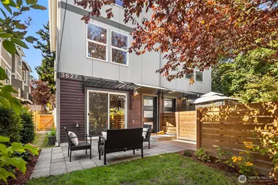 3627 Gilman Avenue W, Seattle, WA 98199 - Photo 1