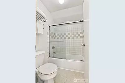 6735 Shaffer Avenue S, Seattle, WA 98108 - Photo 24