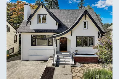 6241 28th Avenue NE, Seattle, WA 98115 - Photo 2
