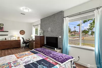 2 S Elm Street, Omak, WA 98841 - Photo 18