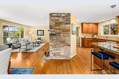 231 105th Avenue SE, Bellevue, WA 98004 - Photo 12