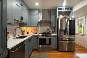 336 N 83rd St, Seattle, WA 98103 - Photo 12