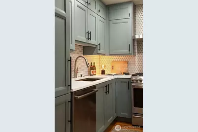 336 N 83rd Street, Seattle, WA 98103 - Photo 14