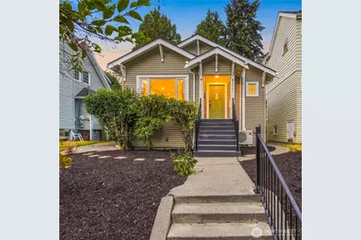8055 Corliss Avenue N, Seattle, WA 98103 - Photo 2