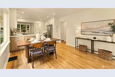 8055 Corliss Avenue N, Seattle, WA 98103 - Photo 8