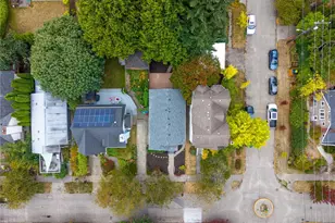 8055 Corliss Ave N, Seattle, WA 98103 - Photo 30