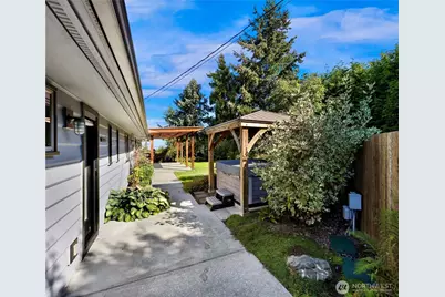 109 Acacia Street, Bellingham, WA 98225 - Photo 36