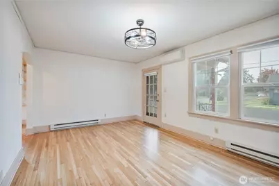 707 Ayers Street, Kelso, WA 98626 - Photo 6