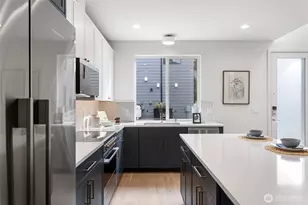8039 Wallingford Ave N, Seattle, WA 98103 - Photo 6
