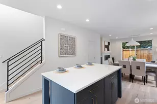 8039 Wallingford Ave N, Seattle, WA 98103 - Photo 8