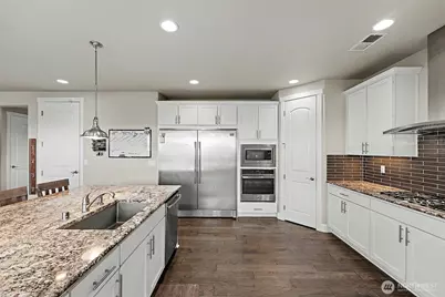 11402 175th Street E, Puyallup, WA 98374 - Photo 10