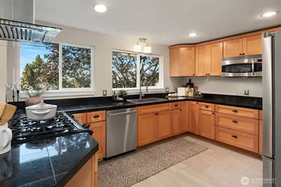 5245 45th Avenue SW, Seattle, WA 98136 - Photo 14