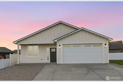 227 Parkside Place, Ephrata, WA 98823 - Photo 1