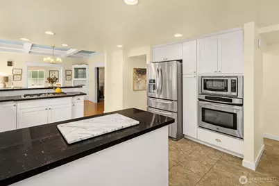 2534 NE 94th Street, Seattle, WA 98115 - Photo 12