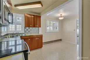 11752 20th Ave NE, Seattle, WA 98125 - Photo 12