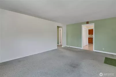 11752 20th Avenue NE, Seattle, WA 98125 - Photo 8