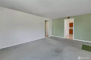 11752 20th Ave NE, Seattle, WA 98125 - Photo 8