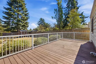 11752 20th Avenue NE, Seattle, WA 98125 - Photo 2