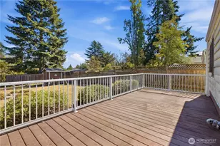 11752 20th Ave NE, Seattle, WA 98125 - Photo 2