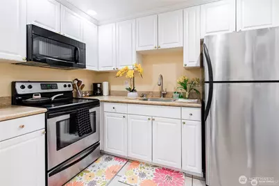 4525 S Henderson Street #103, Seattle, WA 98118 - Photo 6