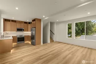 10331B Ashworth Ave N, Seattle, WA 98133 - Photo 6