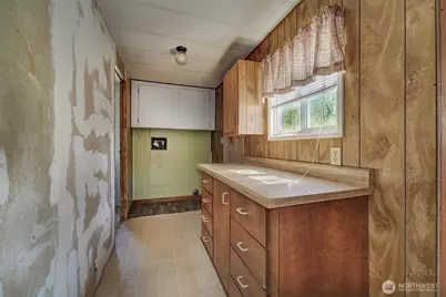 2321 NE Sylvan Way, Bremerton, WA 98310 - Photo 18