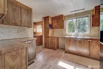 2321 NE Sylvan Way, Bremerton, WA 98310 - Photo 8